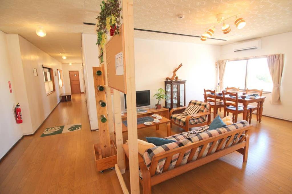 Beach side hotel YAMORIYANONIKAI J29 Nago Exterior foto